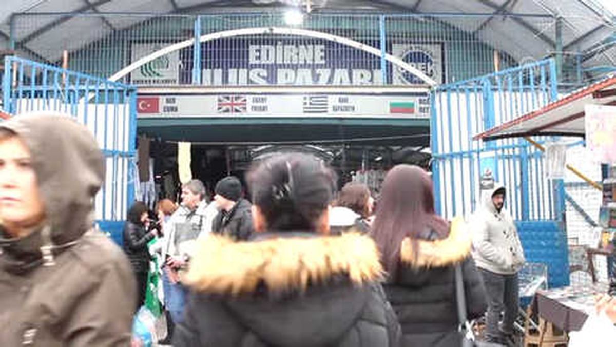 Yunan ve Bulgar Turistler Noel Alışverişini Edirne\'de Yapıyor