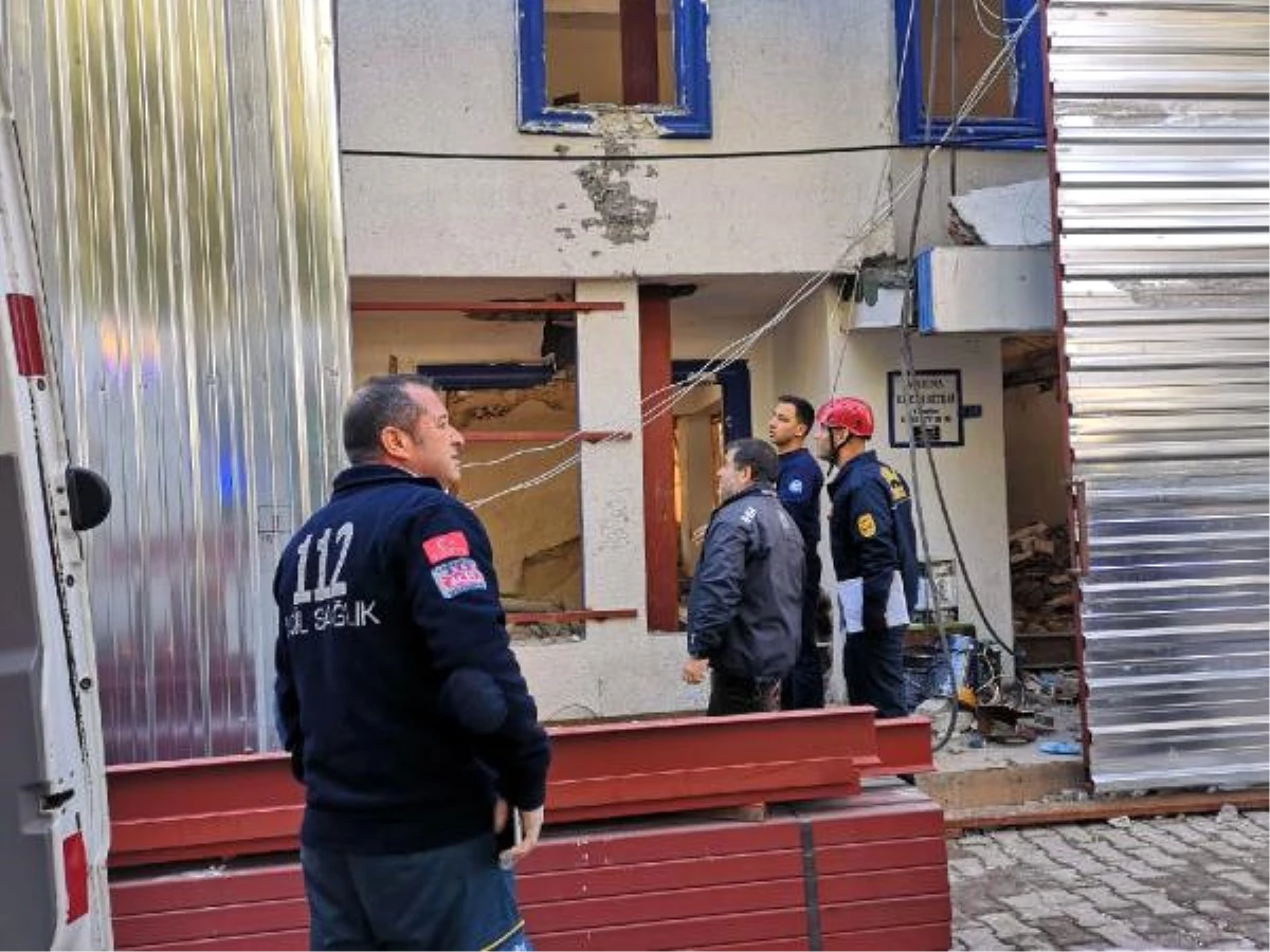 Bodrum\'da Tadilat Yapılan Villada Çökme: 5 İşçi Yaralı (3)- Yeniden