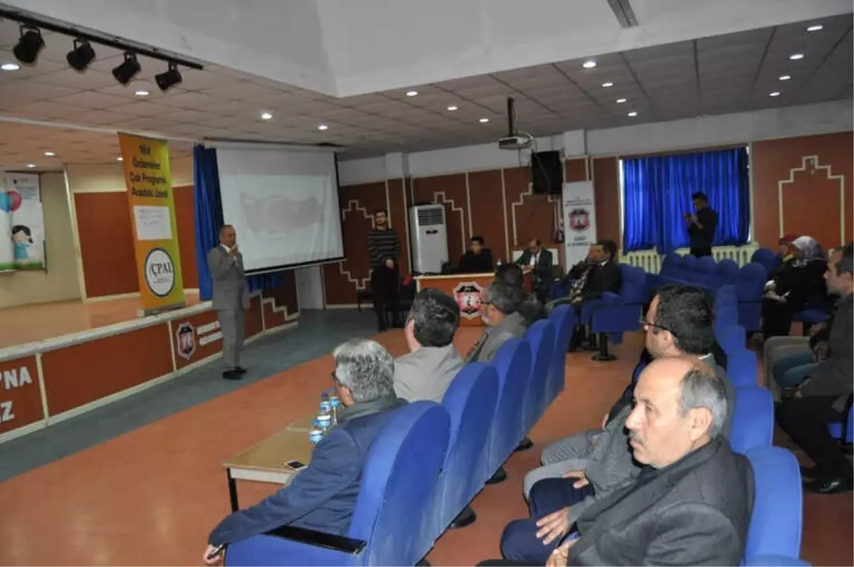 Emniyet, Velilere Madde Bağımlılığı Semineri Verdi