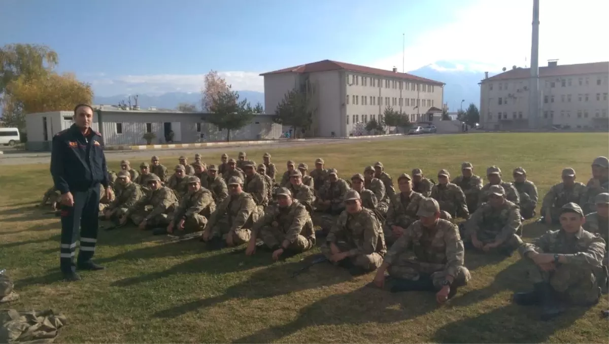 Erzincan İtfaiyesi 2 Bin 500 Kişiye Yangın Eğitimi Verdi