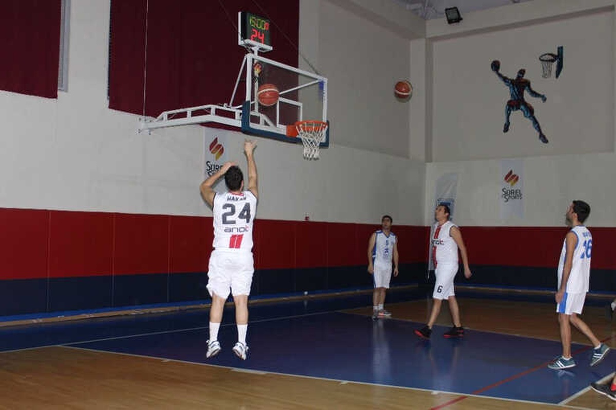 Eso 50.yıl Özel Basketbol Turnuvası\'nın İlk Karşılaşmalar ile Başladı