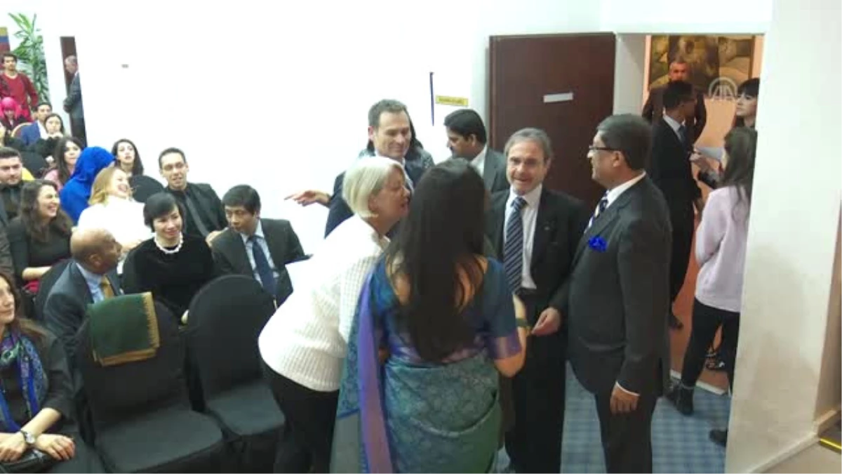 Hindistan\'ın Ankara Büyükelçiliğinde Mahatma Gandi Anlatıldı