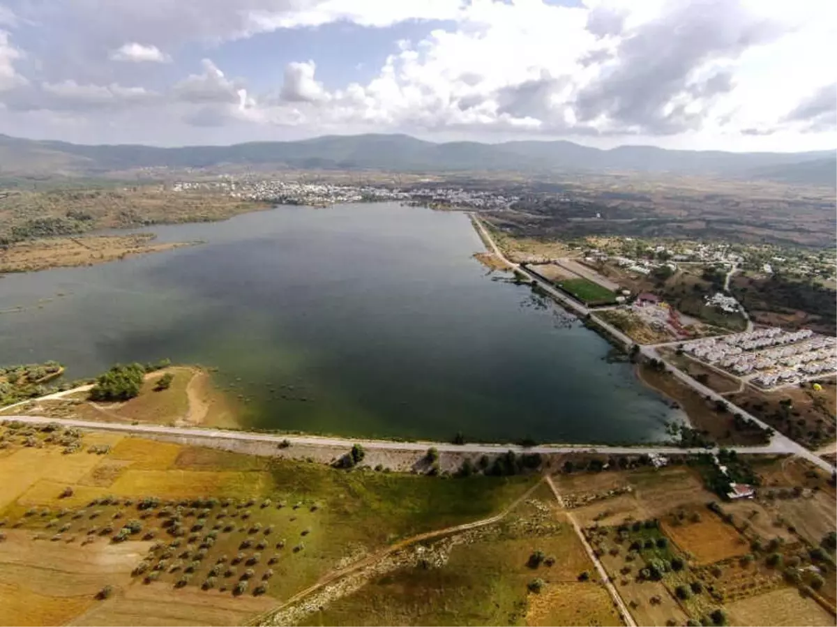 Suyu Azalan Barajı İnceleyen Ekipler Kaçak Su Bendini Ortaya Çıkardı