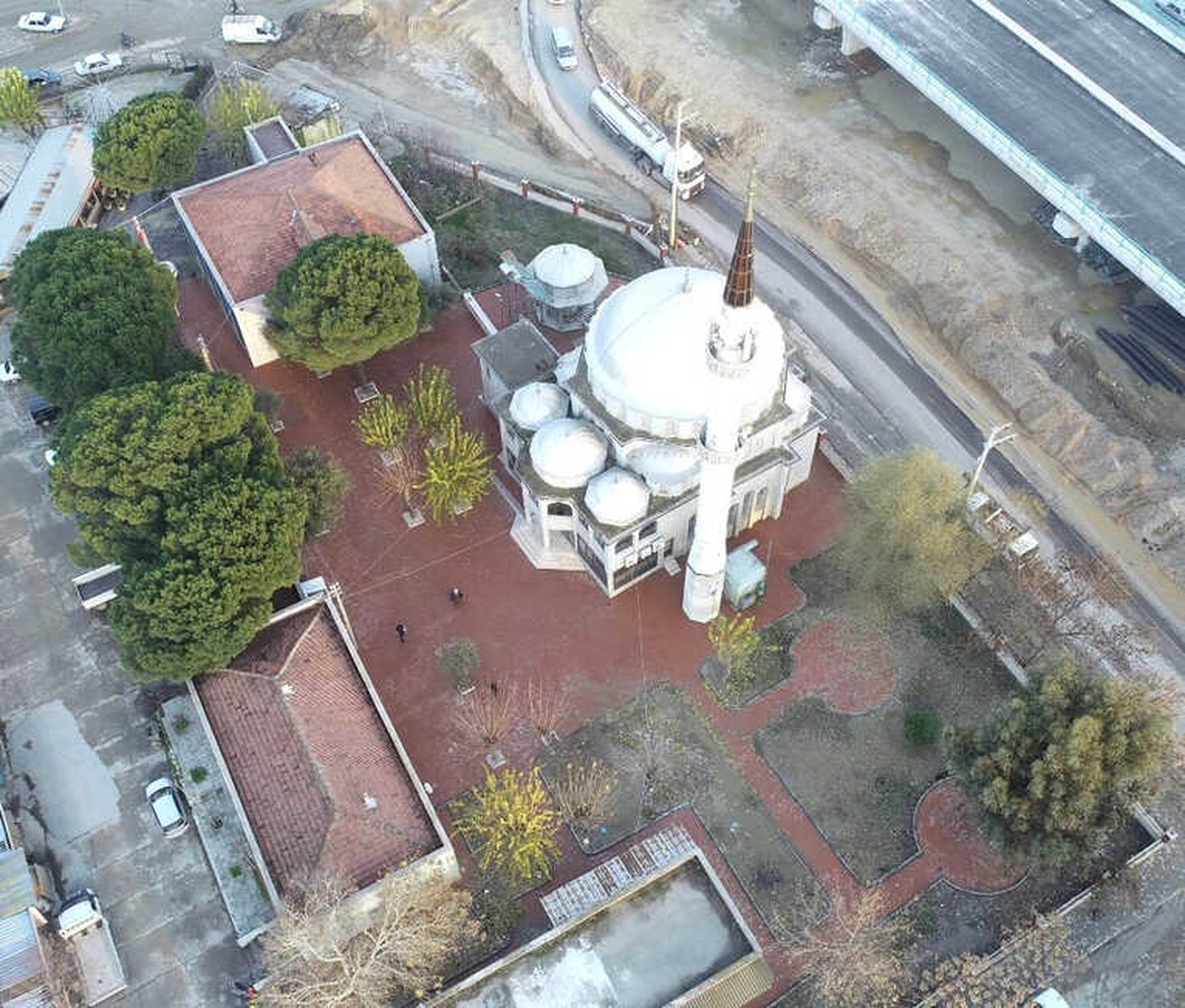 Salihli Sanayi Camisi\'nin Bakım Çalışmaları Tamamlandı