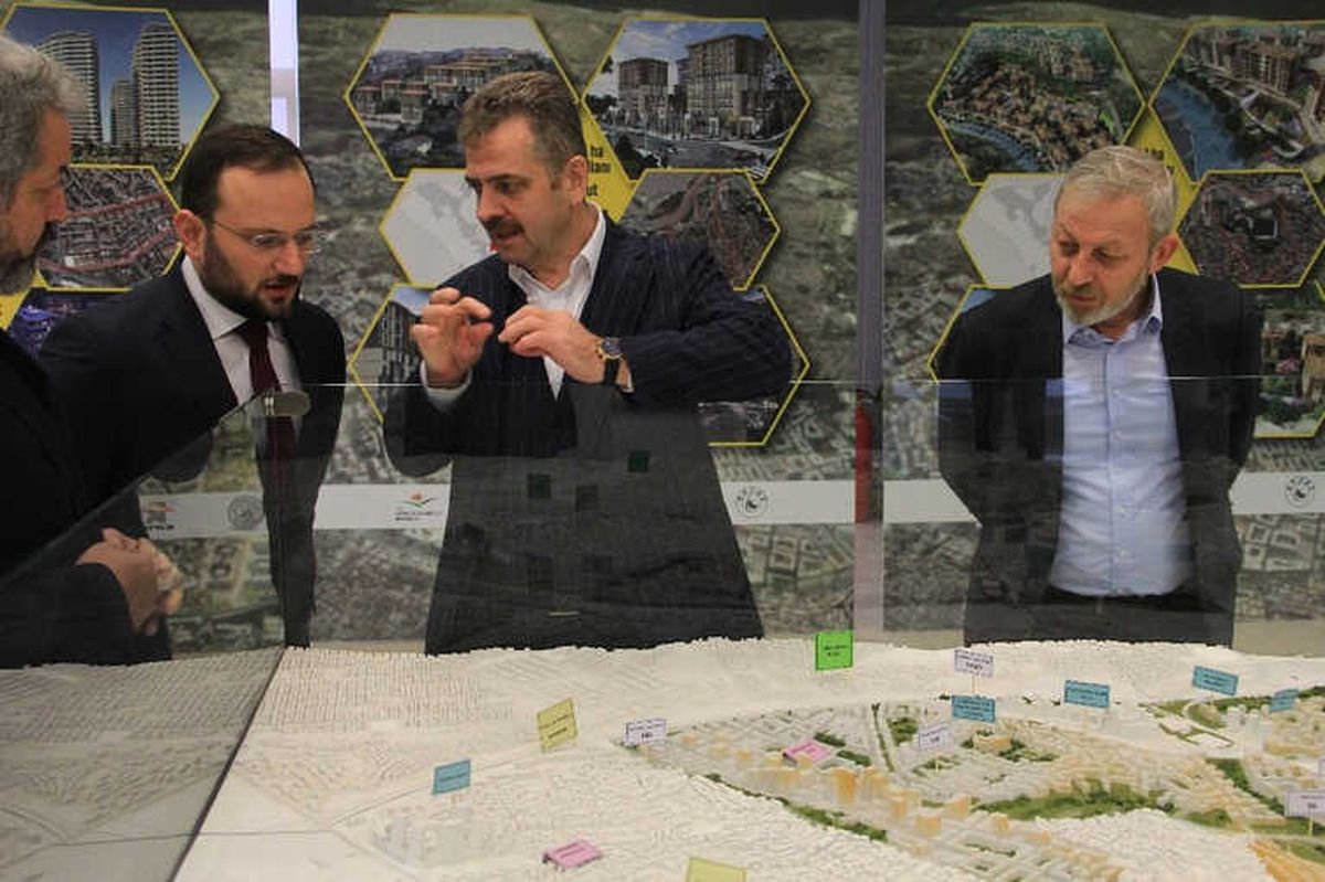 Bakan Kurum İstanbul\'da Kentsel Dönüşüm Projelerini İnceledi