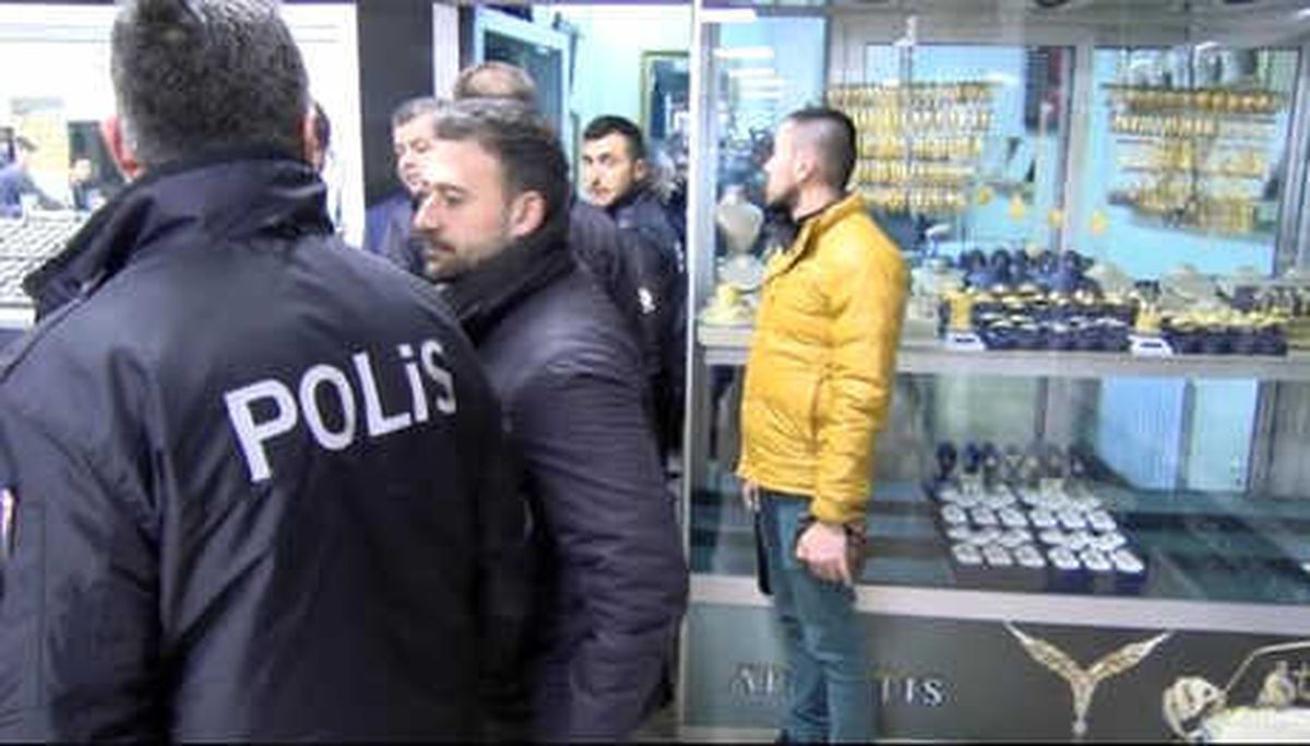 Bilezik Çalarken Yakalan Üniversiteli Adli Kontrolle Serbest