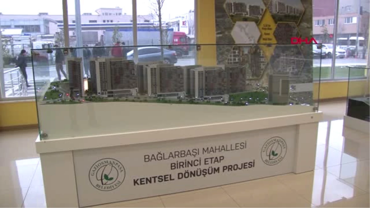 İstanbul- Bakan Kurum Gaziosmanpaşa\'da Kentsel Dönüşüm Projelerini İnceledi