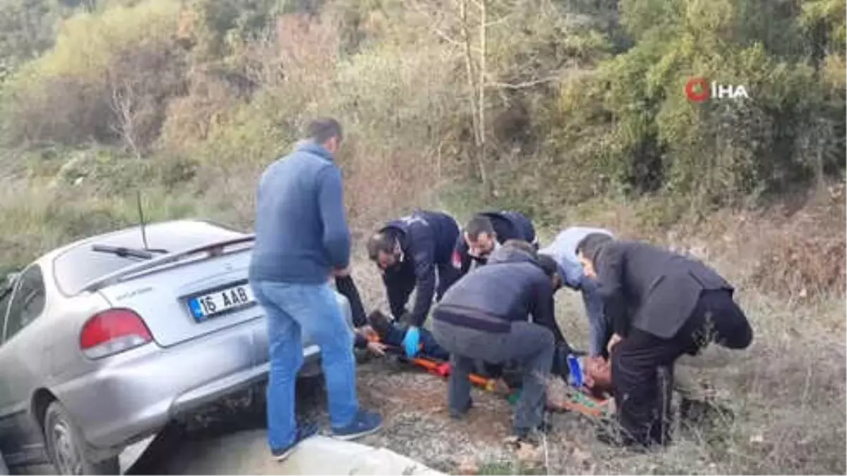 Kontrolden Çıkan Otomobil Kanala Uçtu