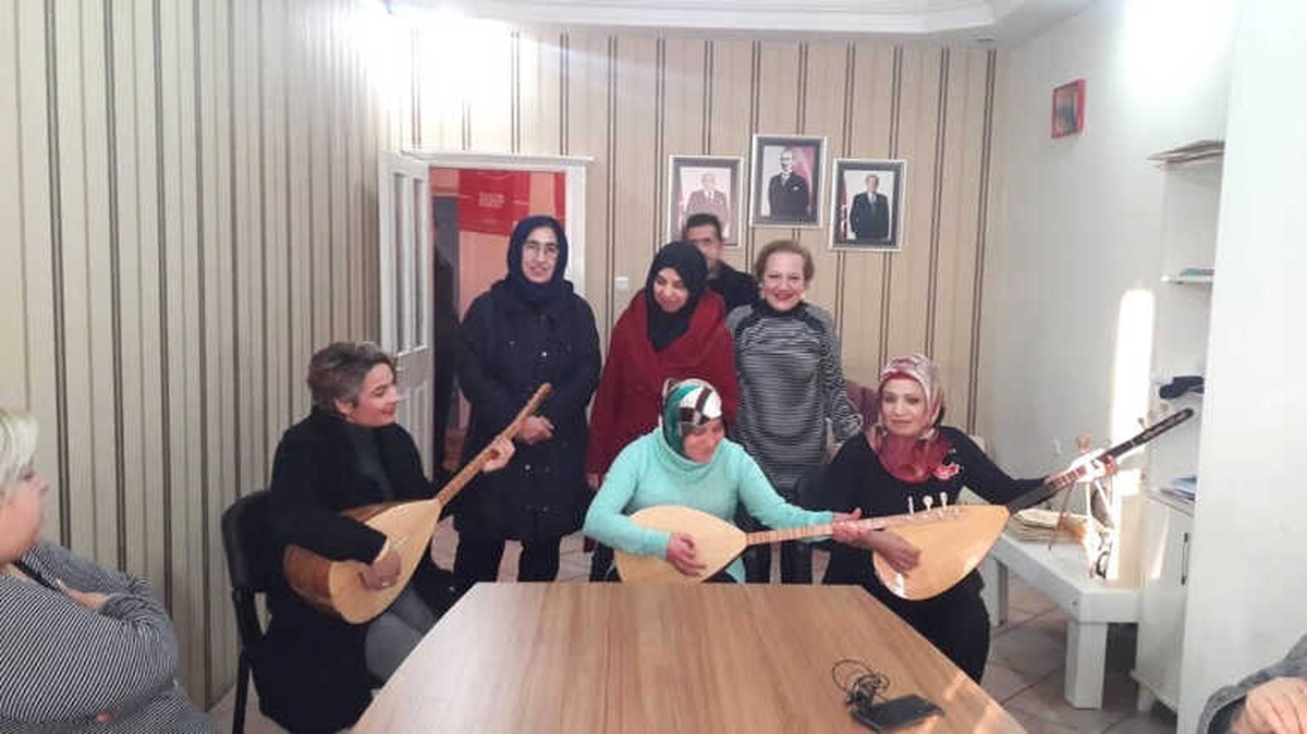 MHP Kadın Kollarından Anlamlı Etkinlik