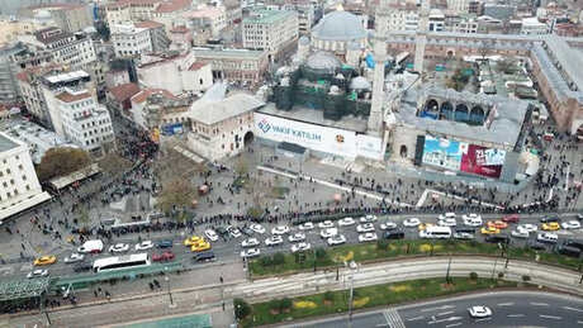 Milli Piyango Kuyruğu Havadan Böyle Fotoğraflandı
