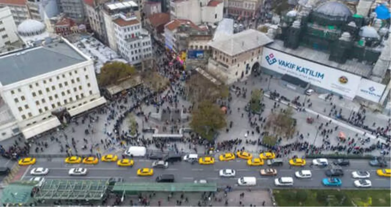 Milli Piyango Kuyruğu Havadan Böyle Fotoğraflandı