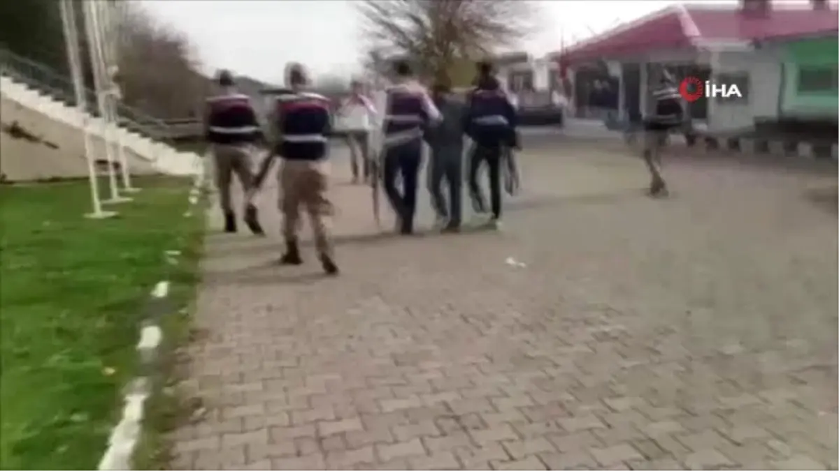 Silvan\'da Yakalanan Terörist Adliyeye Sevk Edildi