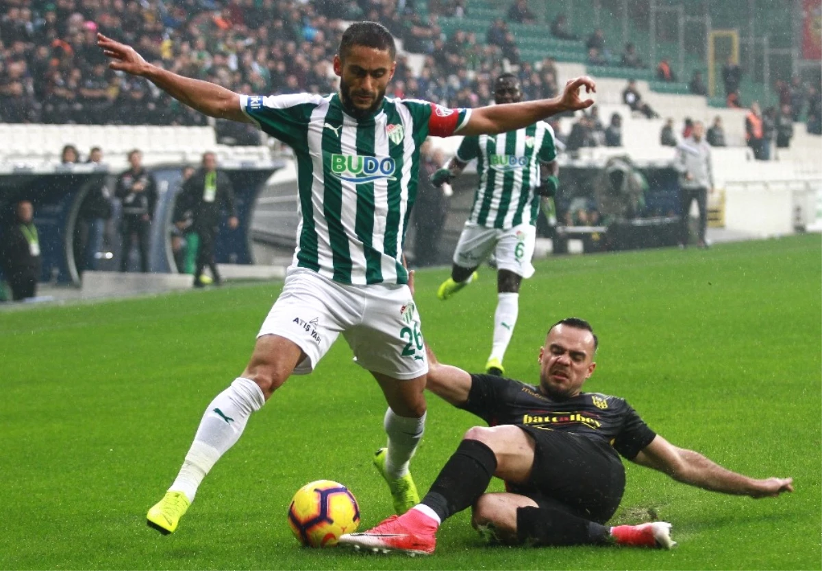 Spor Toto Süper Lig: Bursaspor: 1 - Evkur Yeni Malatyaspor: 0 (İlk Yarı)