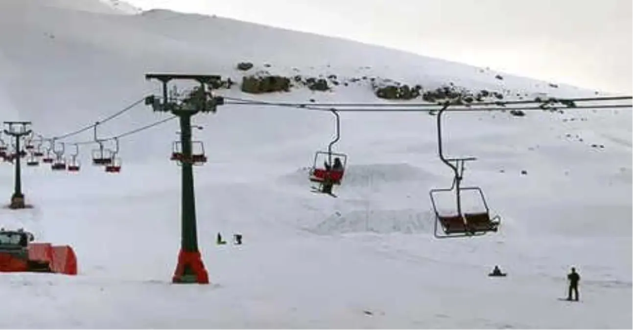 Telesiyej Arızalanınca Asılı Kaldılar