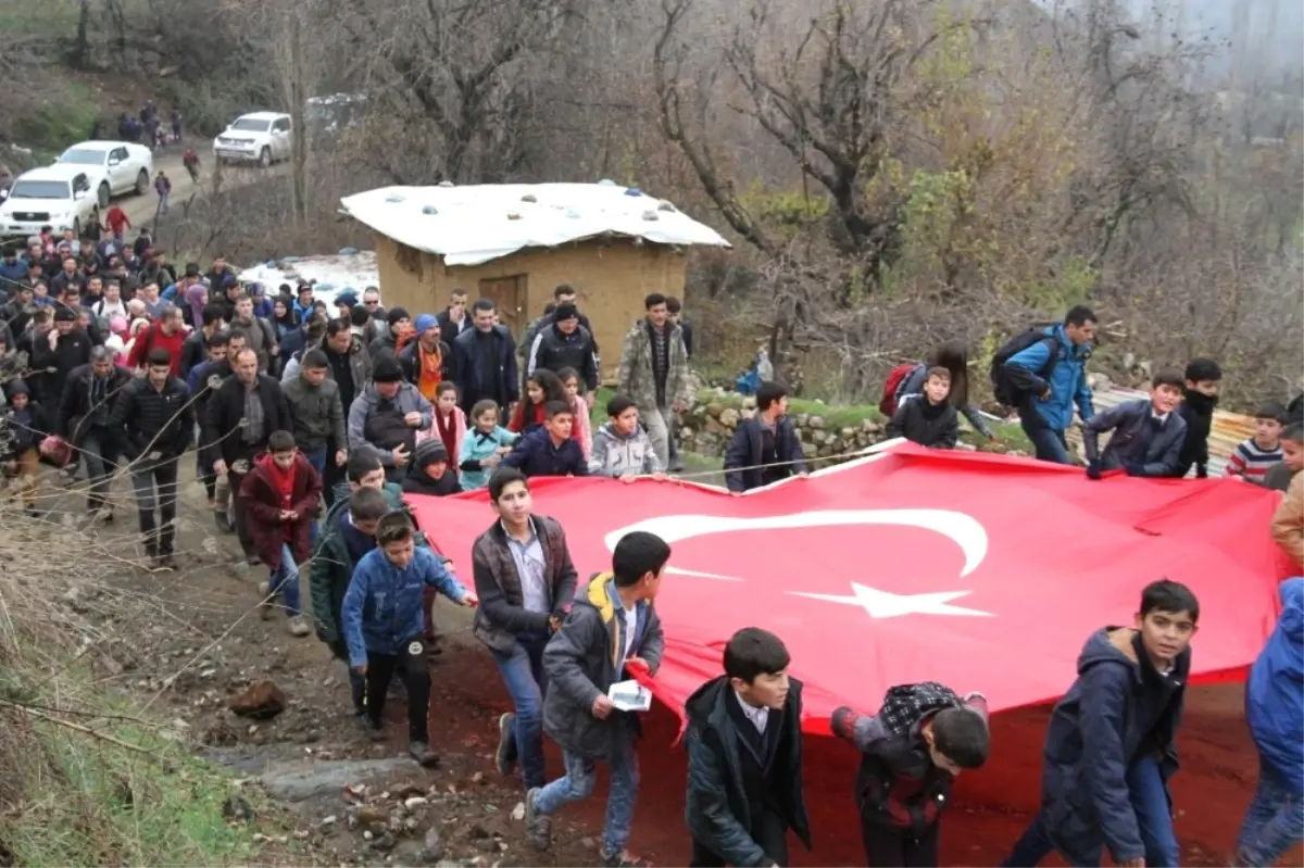 Terörden Temizlenen Dağlara Doğa Yürüyüşü