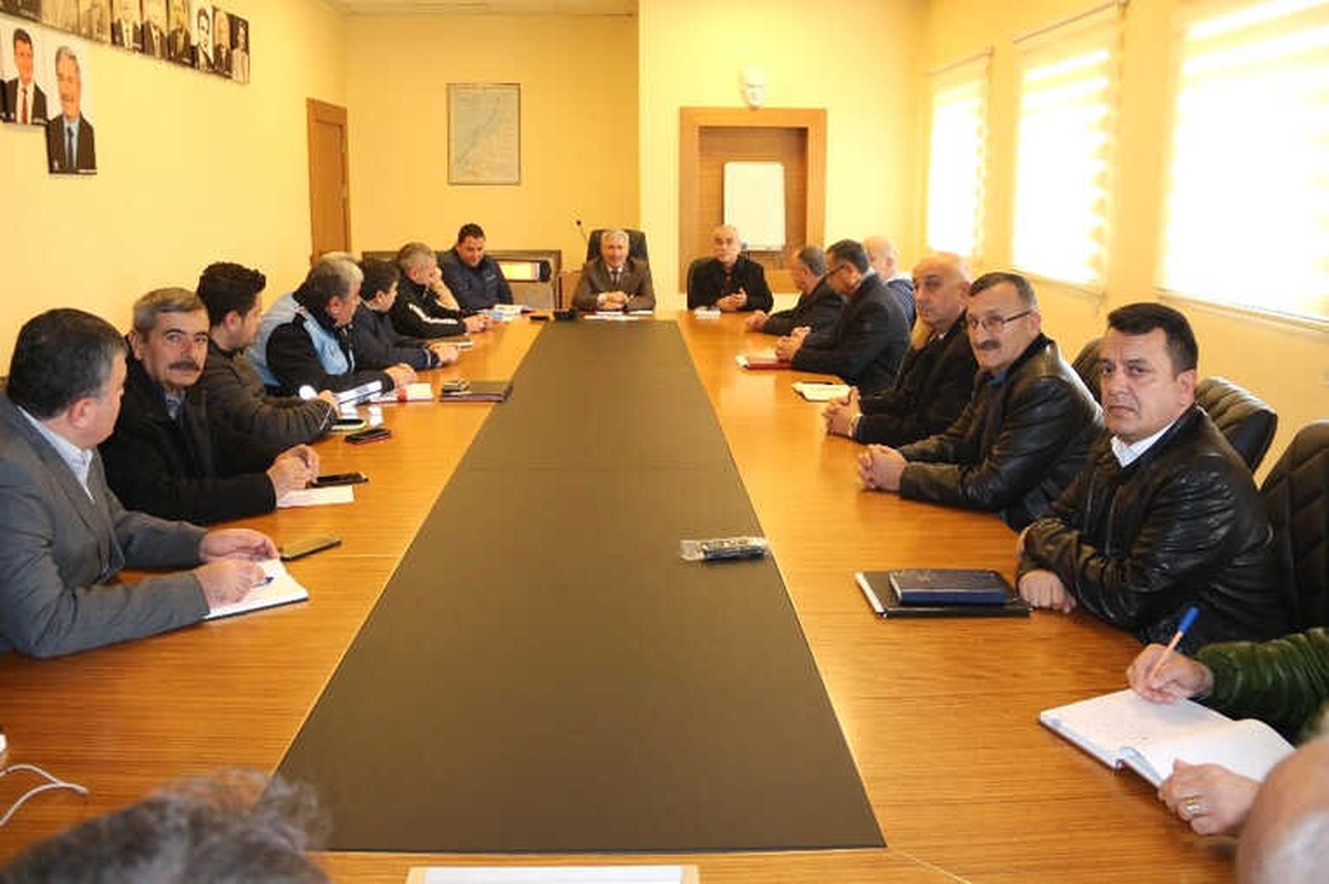 Başkan Yılmaz Muhtarlar ve Amirleri ile Toplantı Düzenledi