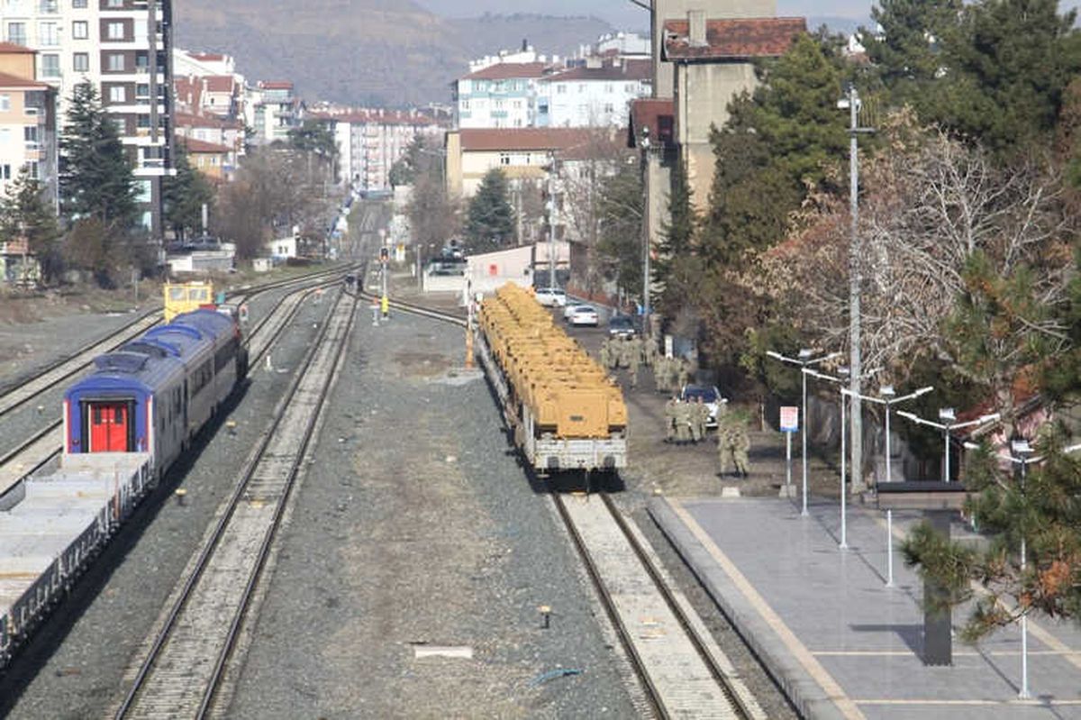 Çankırı\'dan Sınıra Askeri Sevkiyat