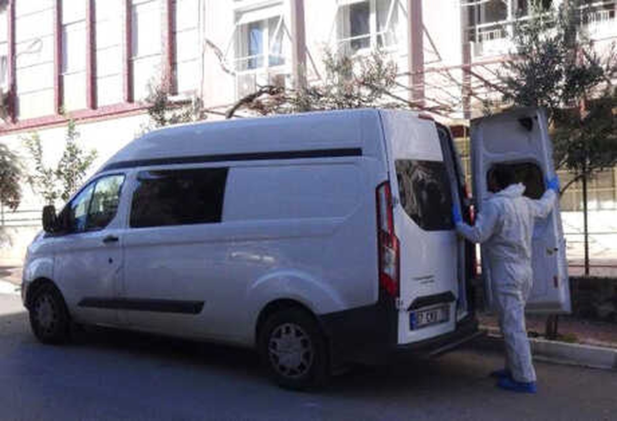 Eşinin Ölümüne Dayanamayıp, İntihar Etti