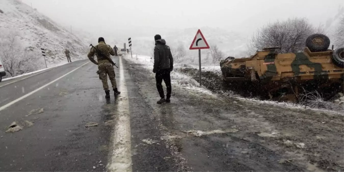 Görevden Dönen Zırhlı Askeri Araç Devrildi: 2 Asker Yaralı