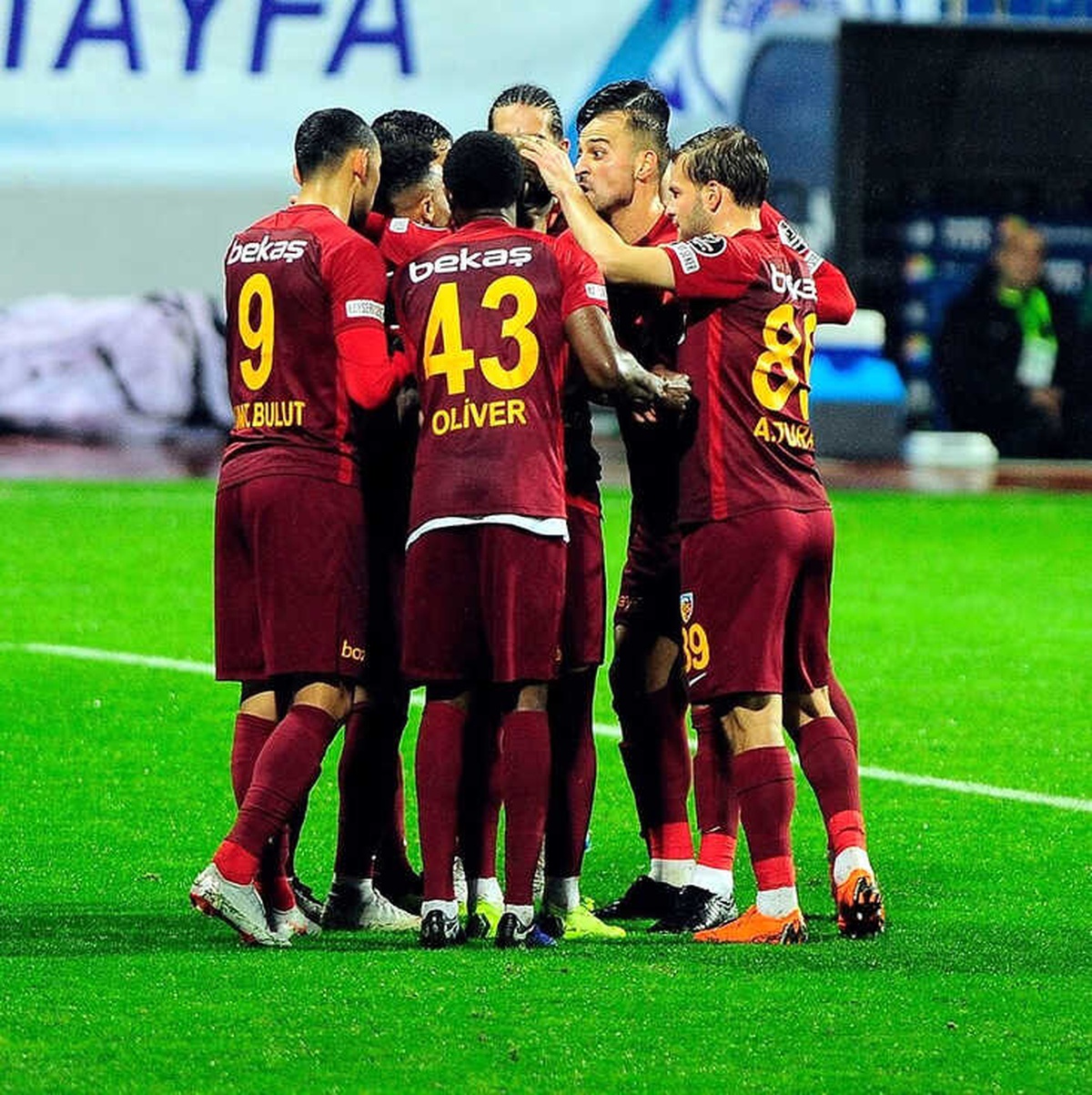 Kayserispor\'da 7 Oyuncu Gol Sevinci Yaşadı