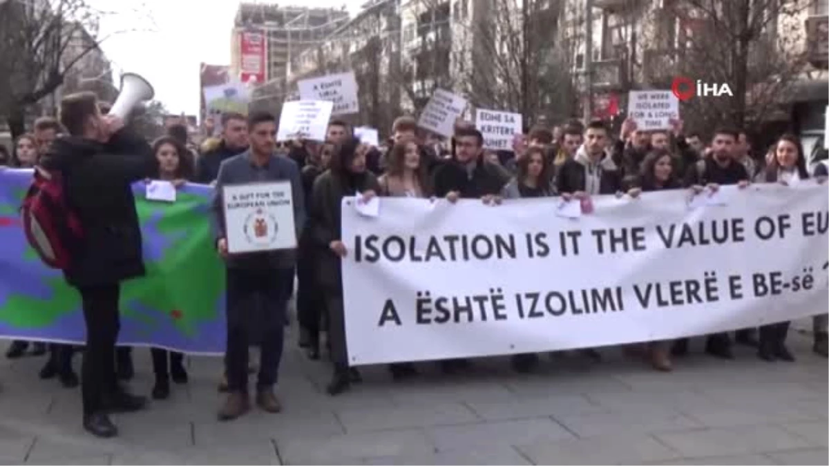 Kosovalı Öğrenciler AB\'yi Protesto Etti- Öğrenci Temsilcisi Edison Syla: - "95 Kriter Yanında...