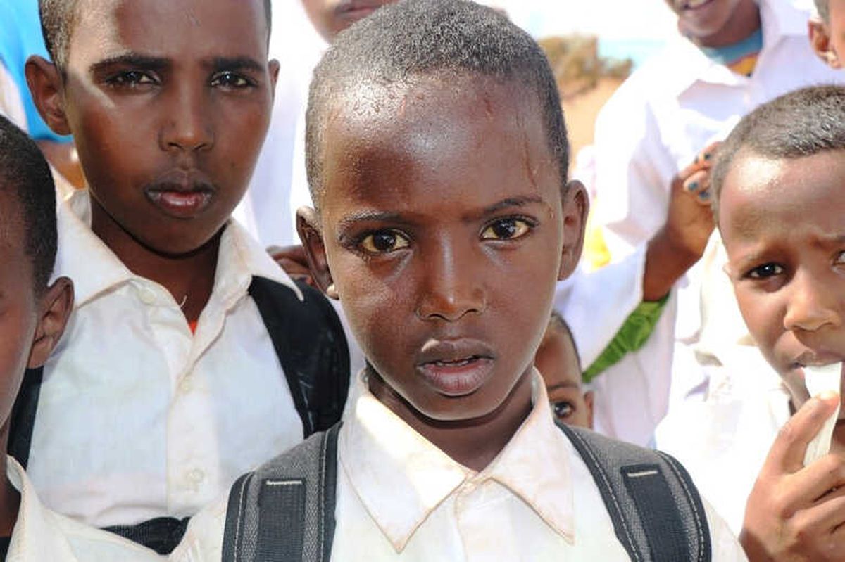 Somalili Çocuklar Savaşmak Değil Okumak İstiyor