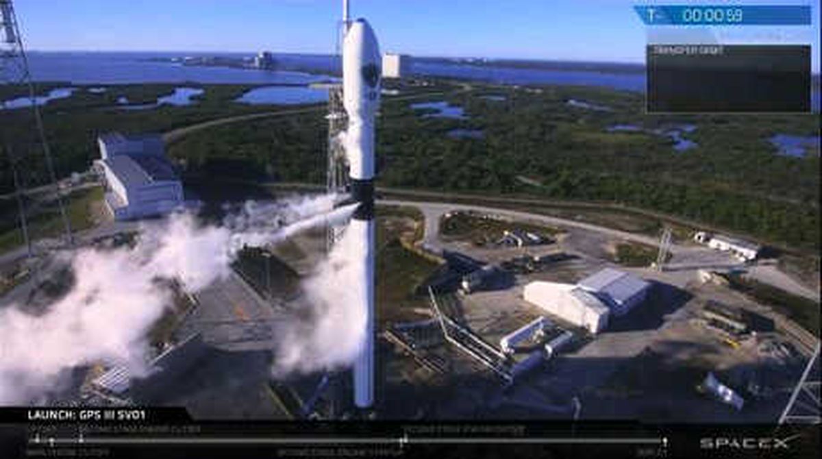 Space X\'in Roketi İlk Askeri Görevine Çıktı