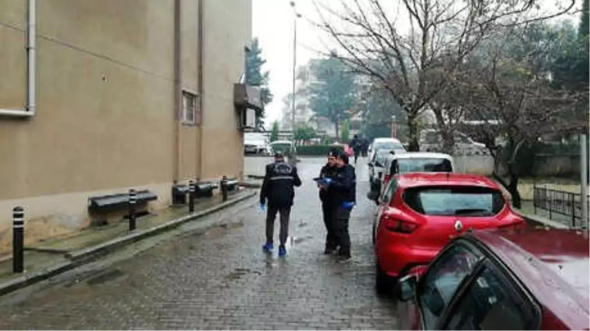 Aydın\'da Apartmanda Yağmur Suyu Kavgası: 5 Yaralı