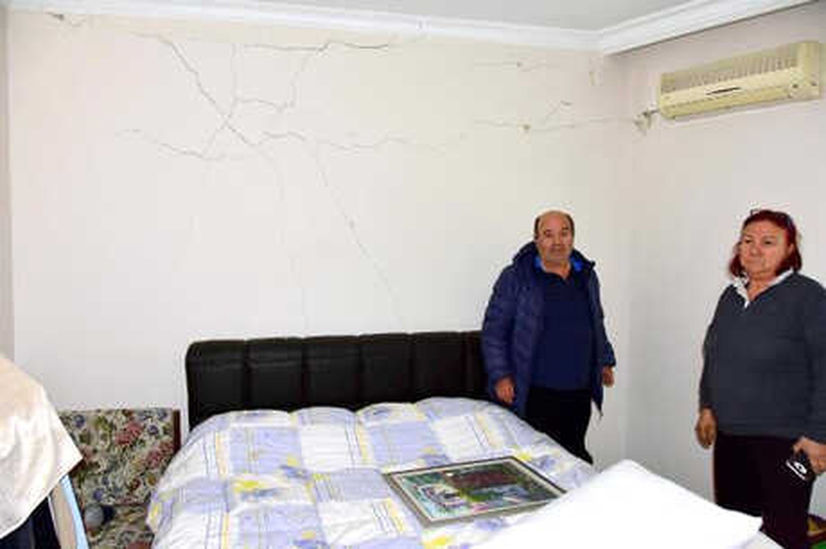 Bina Yıkımında Evlerinin Zarar Gördüğü İddiasıyla Şikayetçi Oldular