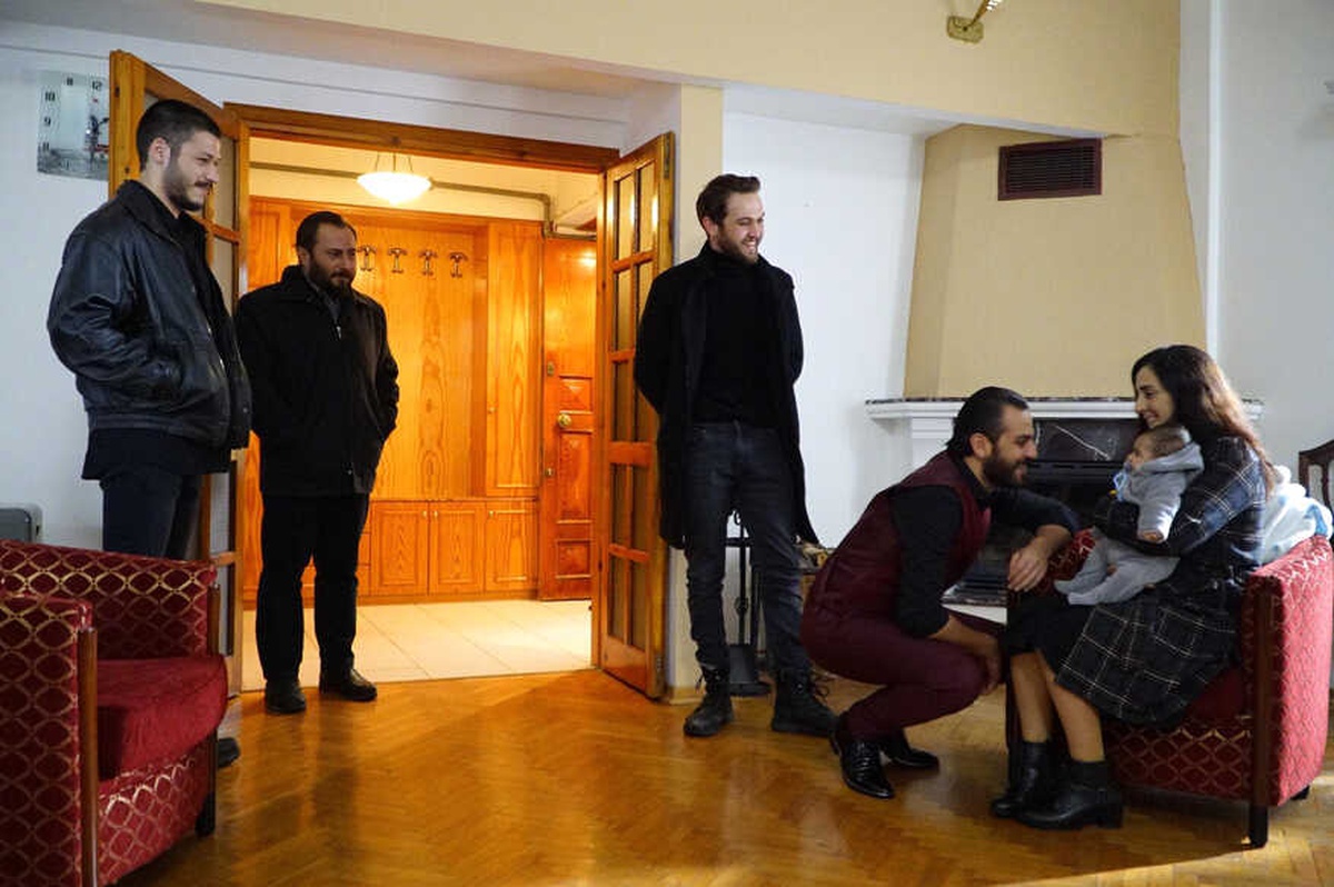 Çukur\'da Büyük Şok! Yamaç, Kurşunların Hedefi Oldu!