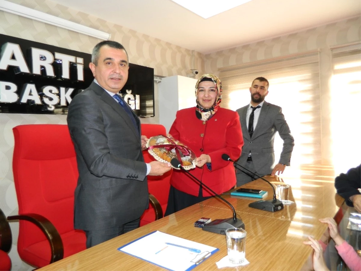 Doğanşehir AK Parti Kadın Kolları\'ndan Koca\'ya Ziyaret