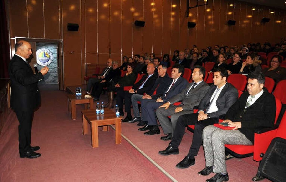Erdemli\'de \'Erasmus Plus\' Eğitim Semineri