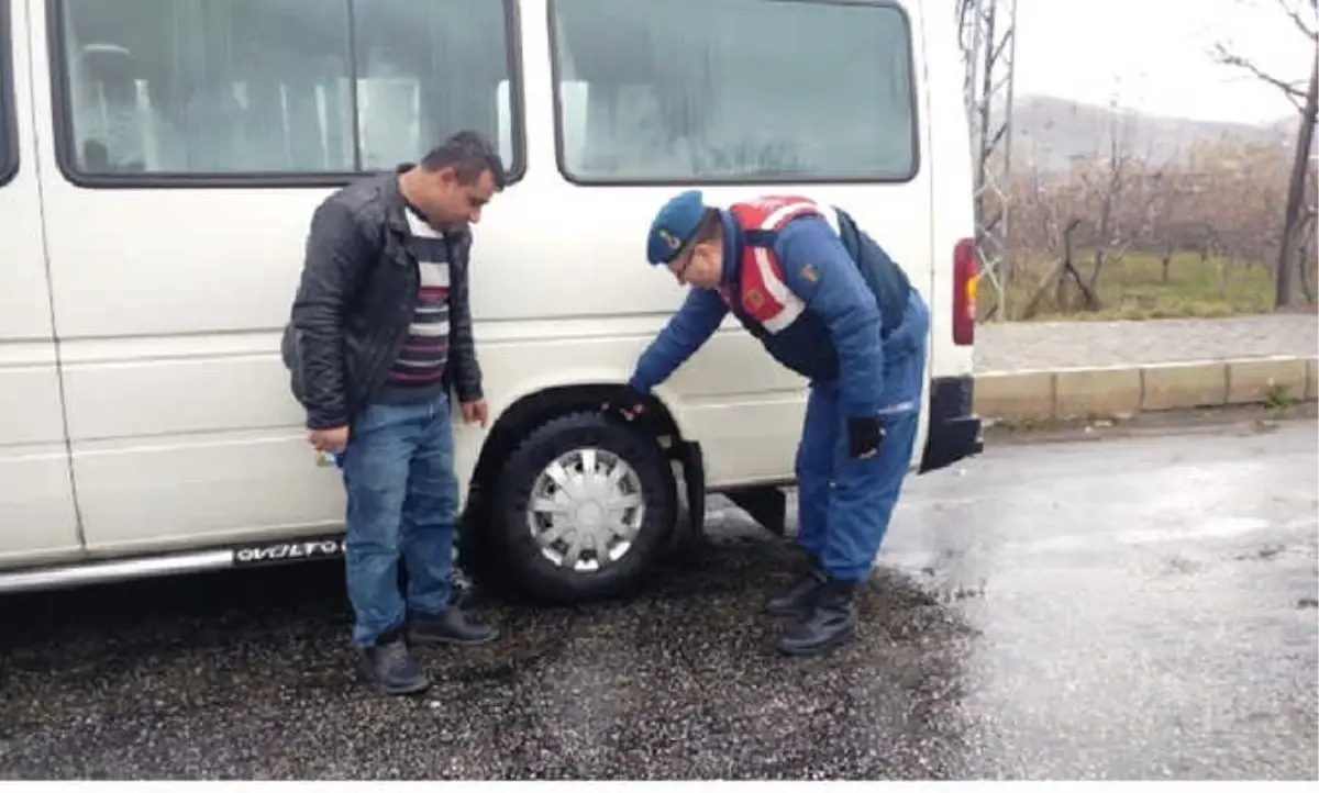 Jandarmadan Kış Lastiği Denetimi