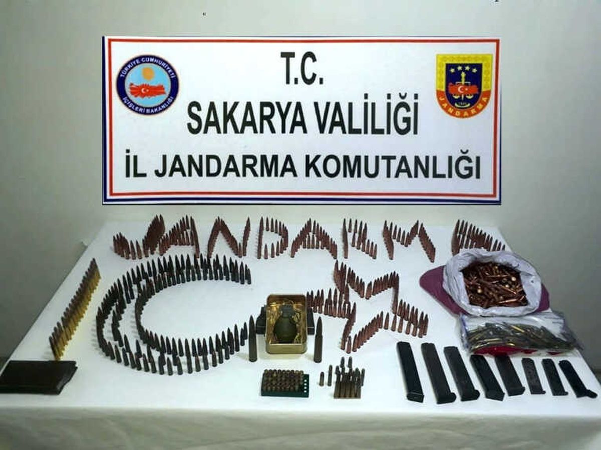 Jandarmanın Operasyon Düzenlediği Evden Cephane Çıktı