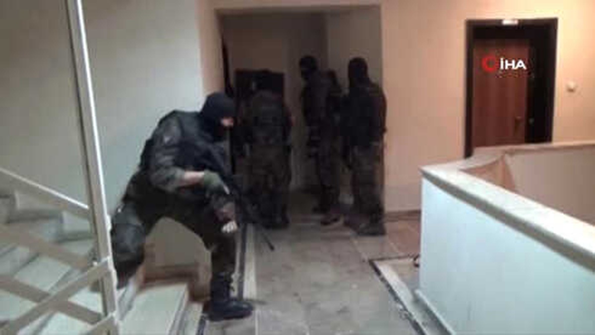 Kaçanlar Gurubu Çetesine Operasyon : 17 Tutuklama