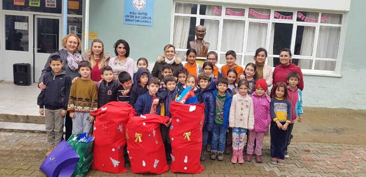Kırsaldaki 400 Çocuğa Yeni Yıl Hediyesi