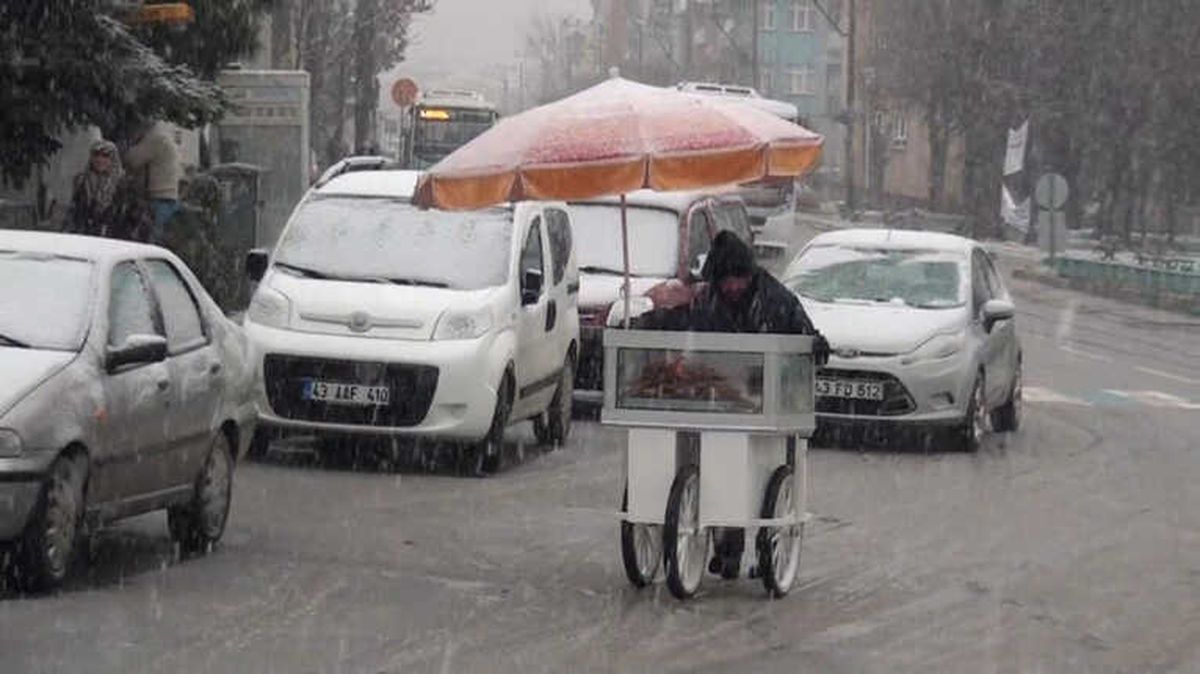 Kütahya Beyaza Büründü