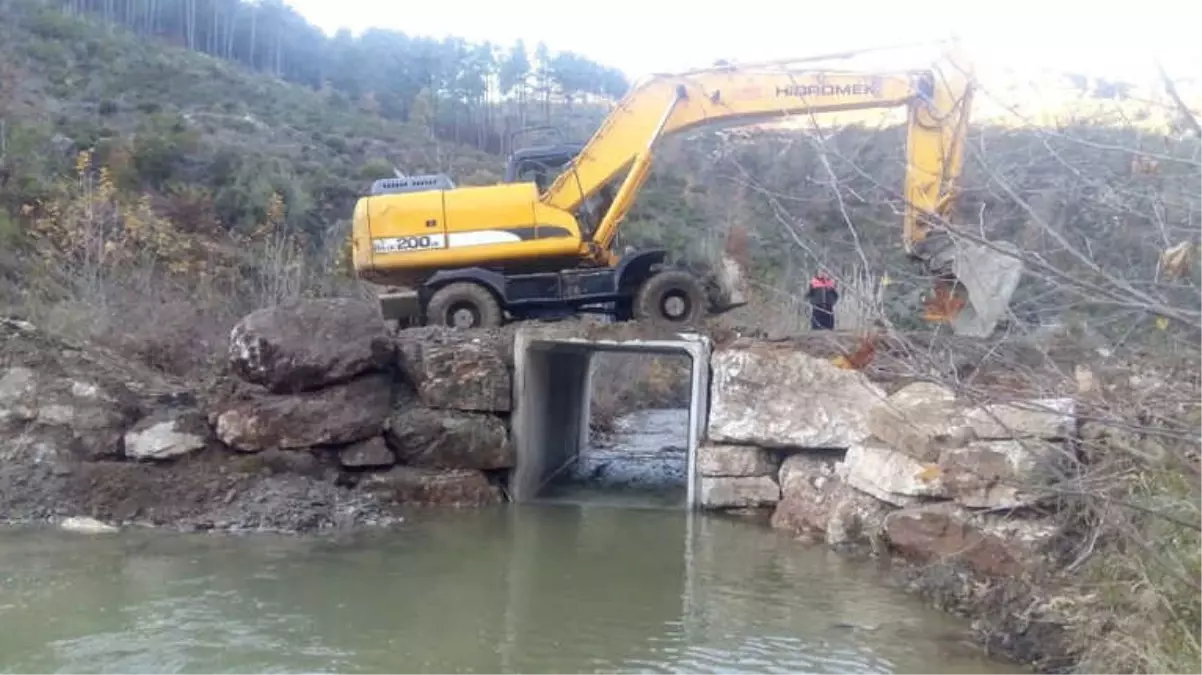 Mahmutseydi Yolunda Hummalı Çalışma