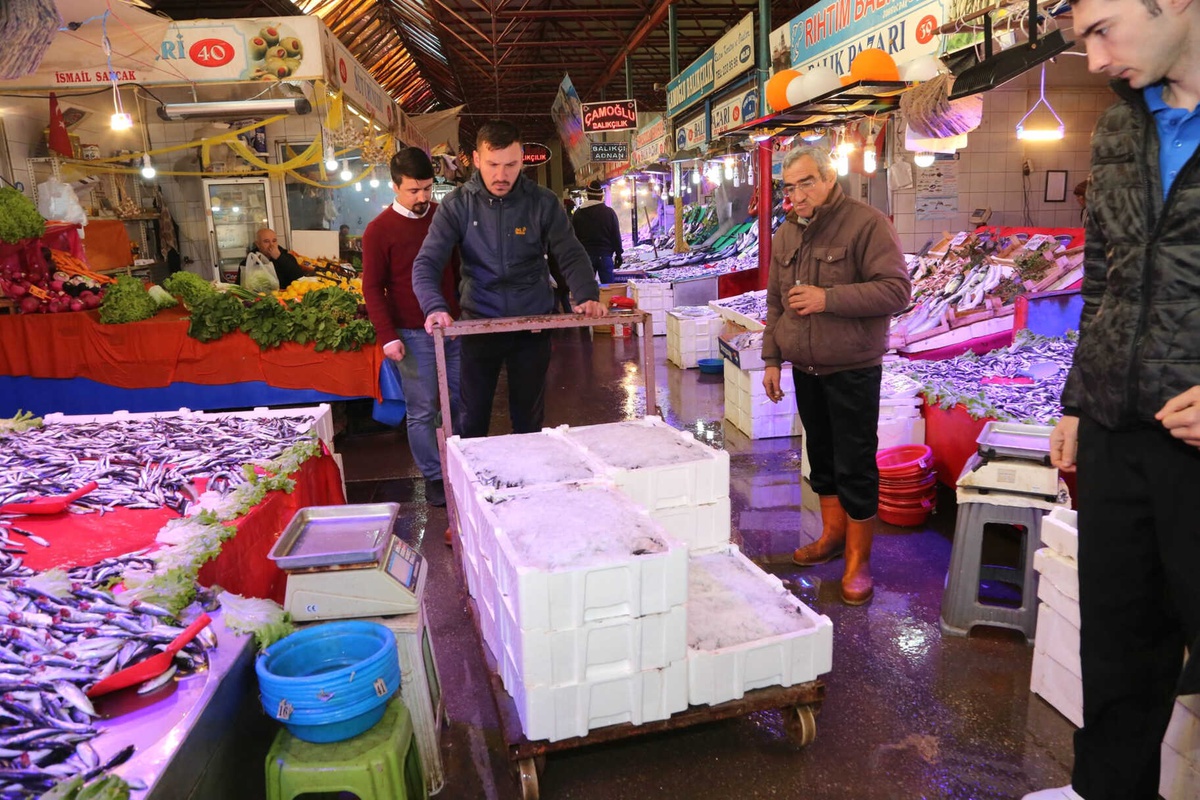 Odunpazarı Aşevi\'ne Esnaf Katkısı