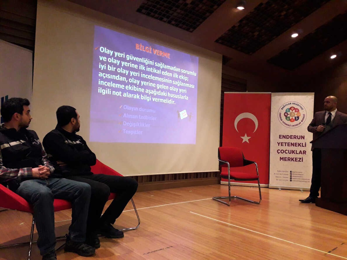 Öğrenciler Olay Yeri İnceleme Uzmanlarını Sorularıyla Terletti