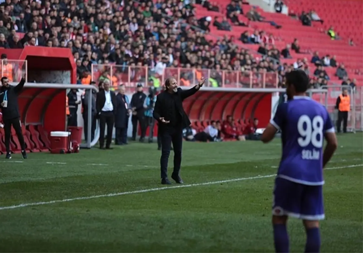 Taşkın: "İkinci Yarı Daha Güçlü Bir Samsunspor İzleyeceksiniz"