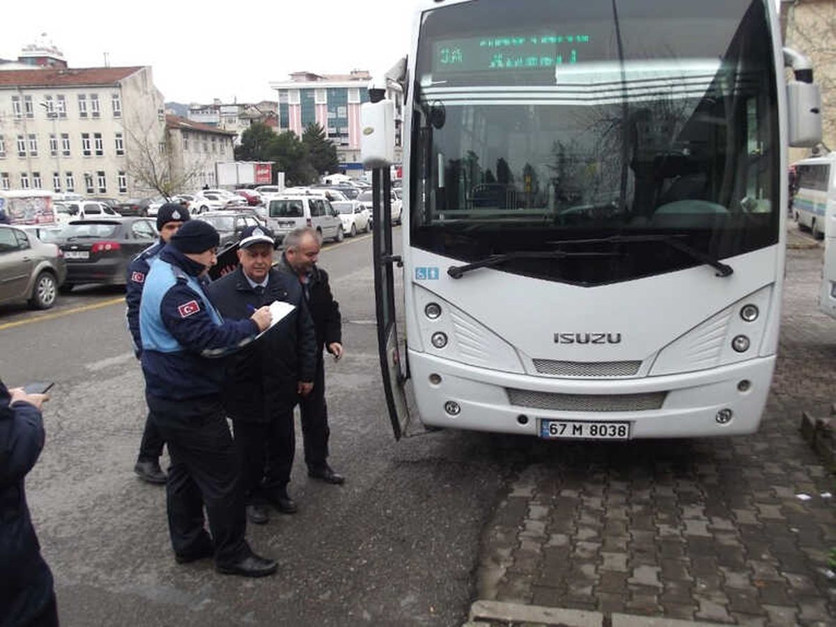 Zabıta Toplu Taşıma Araçlarını Denetledi