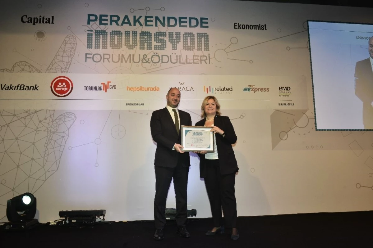 Beymen \'Türkiye\'nin Ciroya Göre En Büyük Lüks Perakende Şirketi Ödülü\'nün Sahibi Oldu
