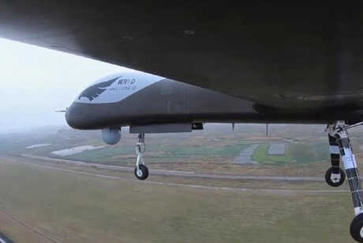 Çin, 35 Saat Uçabilen \'Akıllı Drone\'unu Tanıttı