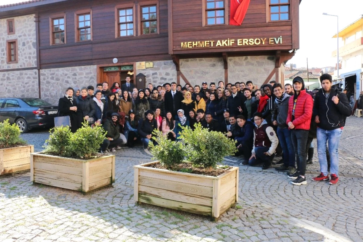 Çomü Tömer Öğrencilerinden Mehmet Akif Ersoy Müze Evi\'ne Ziyaret