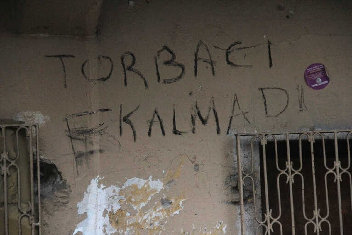 Darbe Yiyen Uyuşturucu Tacirleri, Duvara "Torbacı Kalmadı" Yazdı