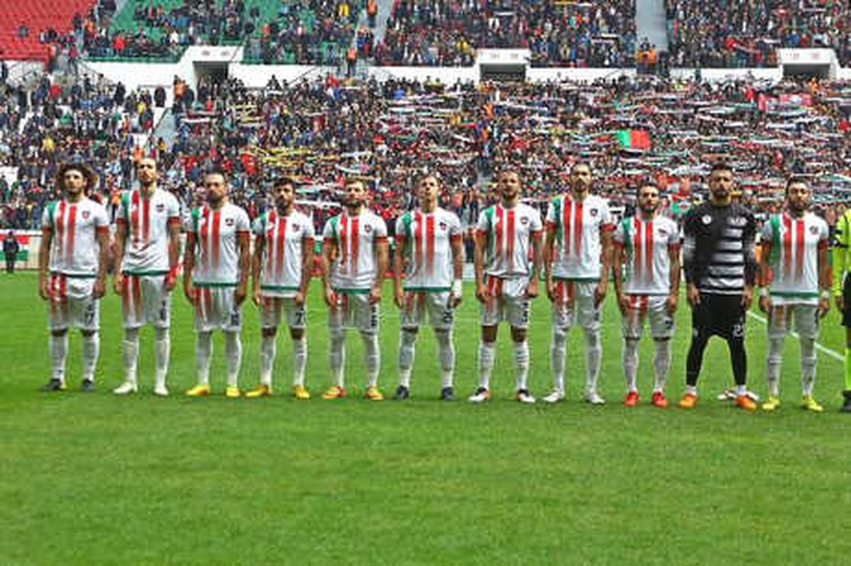 Diyarbekirspor\'da 8 Futbolcuyla Yollar Ayrıldı