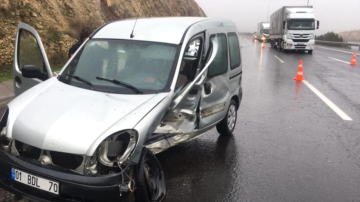Gaziantep\'te Trafik Kazası: 4 Yaralı
