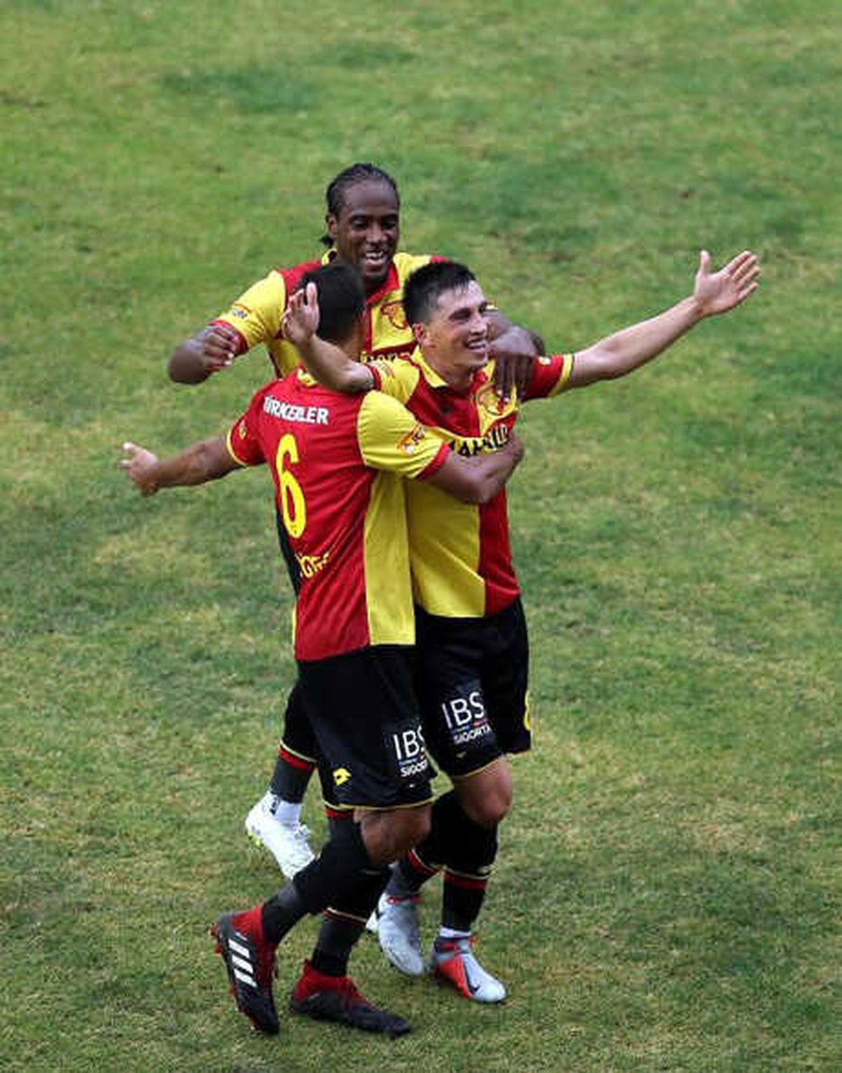 Göztepe\'nin Göz Bebeği Castro