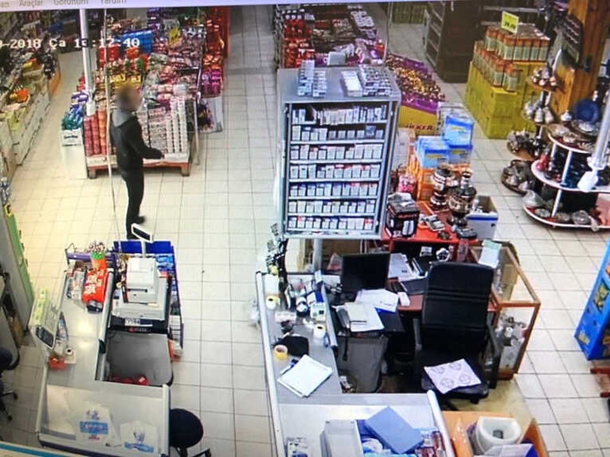 Kar Maskeli Çelik Kasa Hırsızları Önce Güvenlik Kamerasına Ardından Jandarmaya Yakalandı